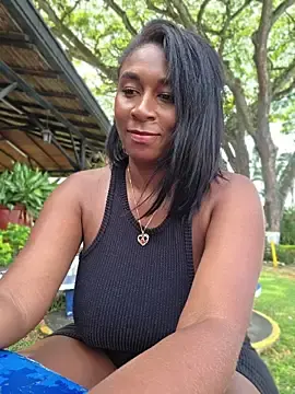 Stripchat Live Sex of HanaThompson