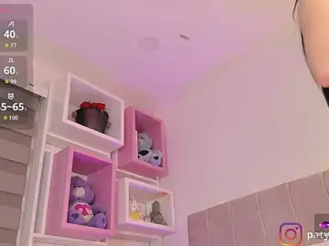 Stripchat Nude Webcam of MiiaParker6972