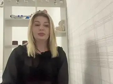 Stripchat Watch Live Sex Cams of Blondie_xoxoxo