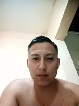 Stripchat Live Sex Cam of LuisMex1998