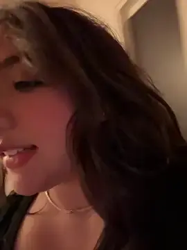 Stripchat Watch Live Sex Cams of marcimaa