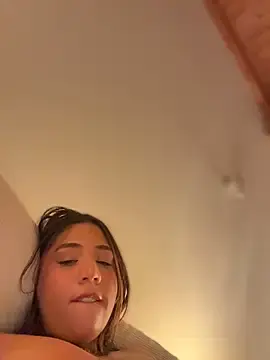 Stripchat Free Live Porn of vellaah