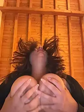 Stripchat Free Live Porn of vellaah