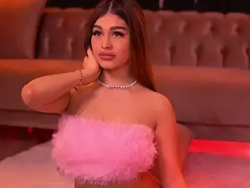 Stripchat Adult Webcams of BellaNoirre