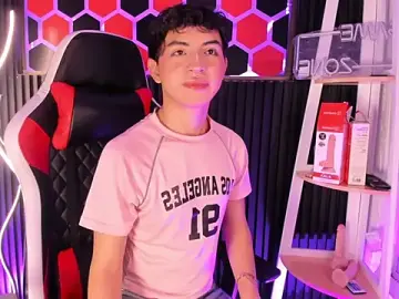 Stripchat Watch Live Sex Cams of Cristopher_Wild