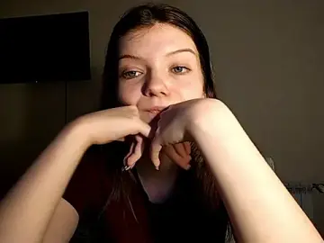 Stripchat Free Porn Cam of Helgawithyou