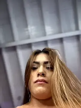 Stripchat Nude Webcam of MayaMoanXXX