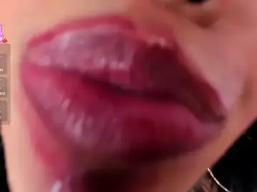 Stripchat Live Porn of Nina_fox_0691