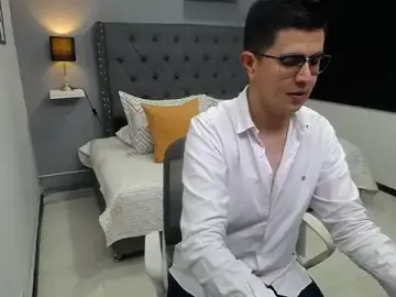 Stripchat Best Webcam of dylan_santiago_