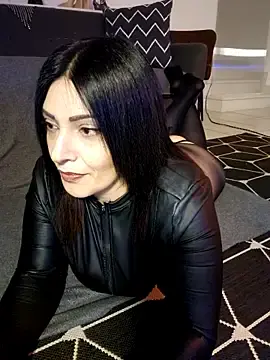 Stripchat Adult Webcams of AryaSummersReal