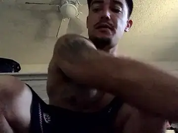 Stripchat Sex Cam of Donkie909