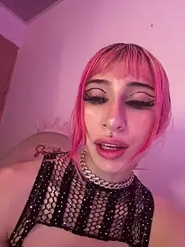 Stripchat Free Live Porn of Maaddy_LS