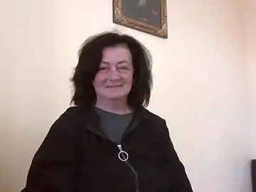 Stripchat Free Live Porn of GypsiQueen2