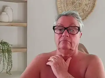 Stripchat Free Porn Cam of Mystery-Grandmother