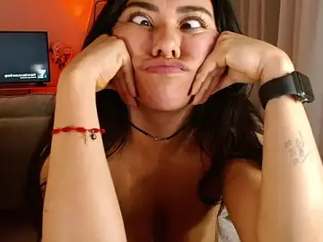 Stripchat Live Porn of PetitLumiere