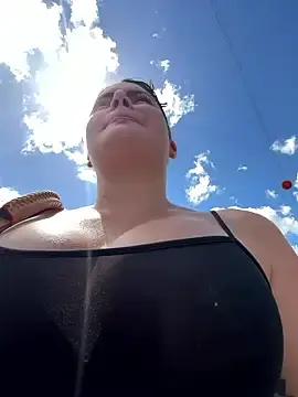 Stripchat Live Sex Cam of mangolini_parrocini