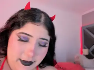 Stripchat Sex Cam of AmberiniHoffman