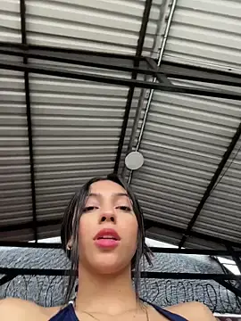 Stripchat Live Porn of Ema_azel