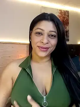 Stripchat Live Sex of Lashmy111