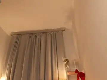 Stripchat Adult Webcam of TessaStruble