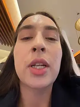 Stripchat Live Sex of Holly_Play