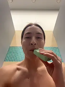 Stripchat Watch Live Sex Cams of Holly_Play