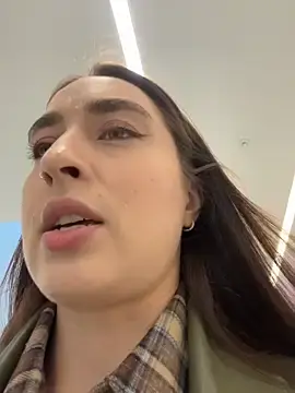 Stripchat Adult Webcams of Holly_Play