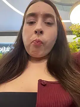 Stripchat Sex Chat of Holly_Play