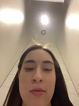 Stripchat Adult Video Chat of Holly_Play