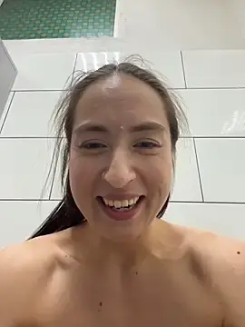 Stripchat Live Sex of Holly_Play