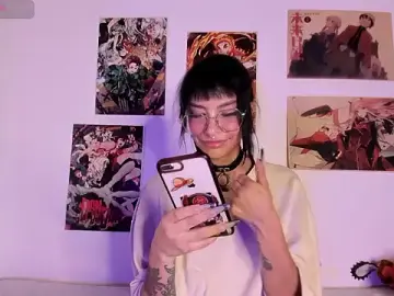 Stripchat Adult Webcam of Luna-Chann