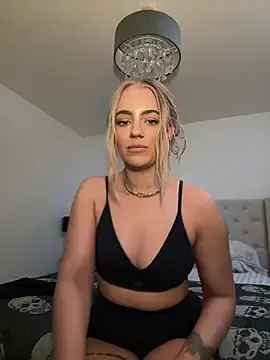 Stripchat Live Sex Cam of Alexiahaven