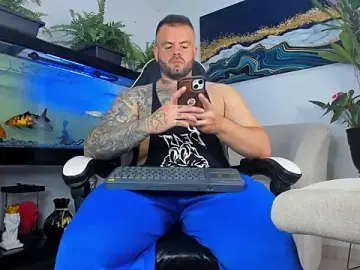 Stripchat Watch Live Sex Cams of Johnnygrayson1