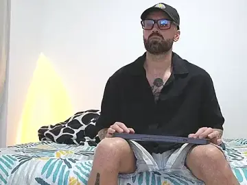 Stripchat Free Porn Cam of MattxFeet