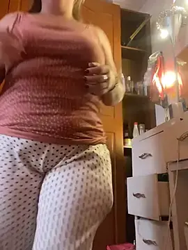 Stripchat Sex Cam of SCARLET-20