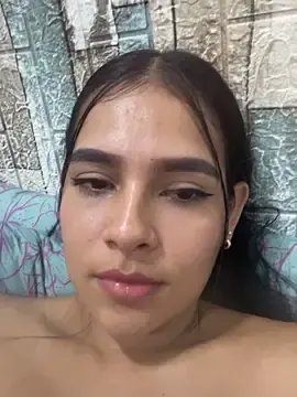Stripchat Live Sex Cam of Valery_lux16