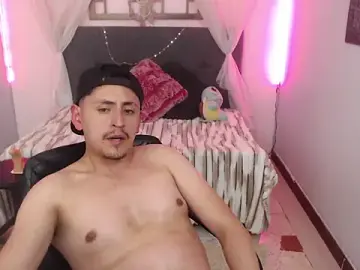 Stripchat Nude Webcam of Alexx_levi