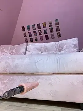 Stripchat Free Porn Cam of Rinamay_