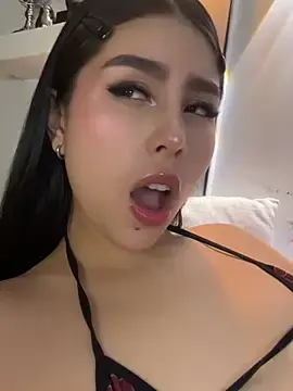 Stripchat Watch Live Sex Cams of Helena_Whaite