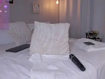 Stripchat Nude Webcam of Loren_moreno