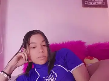 Stripchat Live Sex Cam of madelyn_rose_