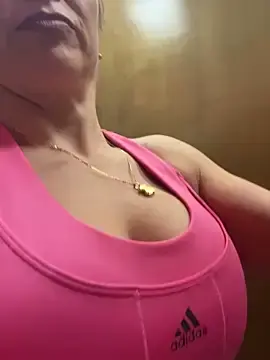 Stripchat Live Porn of angelitasexy81