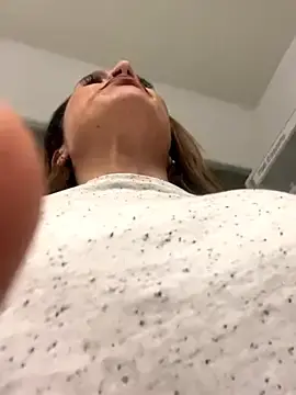 Stripchat Free Live Porn of angelitasexy81