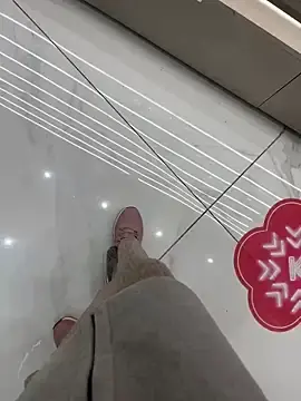 Stripchat Sex Cam of angelitasexy81