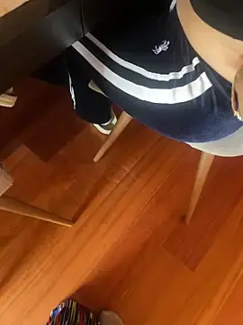 Stripchat Live Sex Cam of angelitasexy81