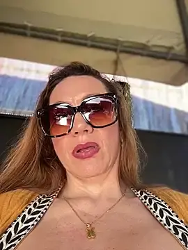 Stripchat Adult Webcam of angelitasexy81