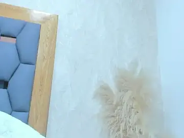 Stripchat Free Live Porn of crystal_sm