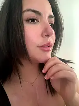 Stripchat Nude Webcam of sukhakunis1