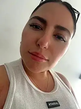 Stripchat Best live sex cam show of sukhakunis1