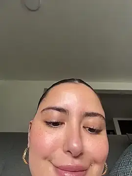 Stripchat Best Webcam of sukhakunis1